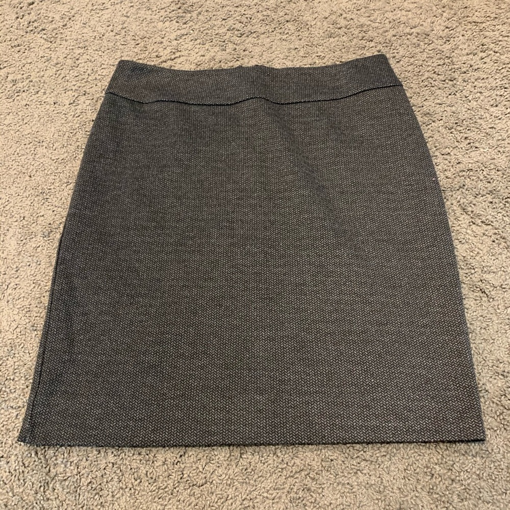 Halogen Gray strechy skirt